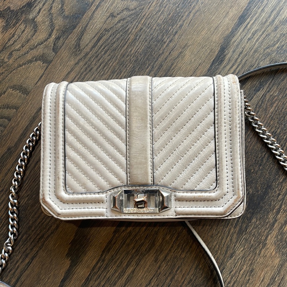 Extremely well used Rebecca Minkoff crossbody bag!!